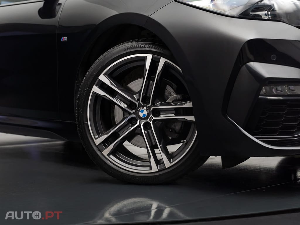 BMW 216 d Pack Desportivo M