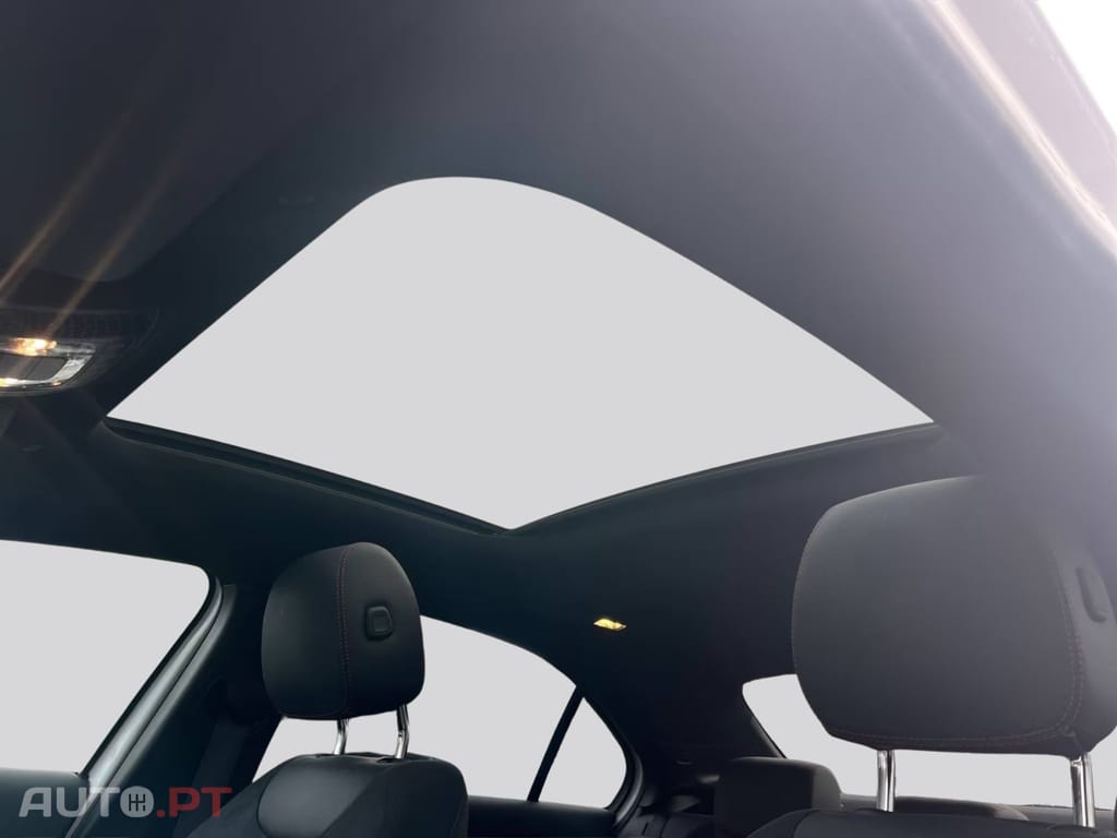 Mercedes-Benz A 250 e AMG