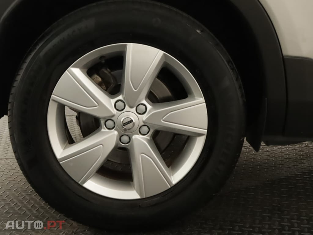 Volvo XC40 XC40 2.0 B3 Essential