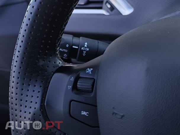 Peugeot 2008 1.6 BlueHDi Crossway