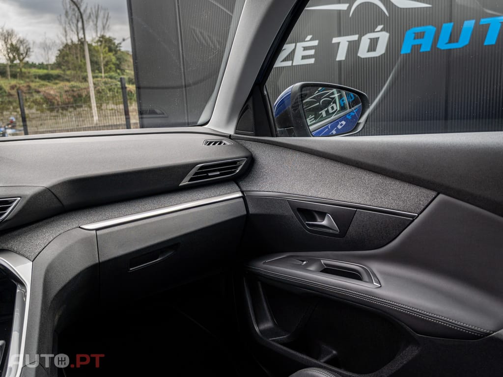 Peugeot 3008 1.5 BlueHDi Allure