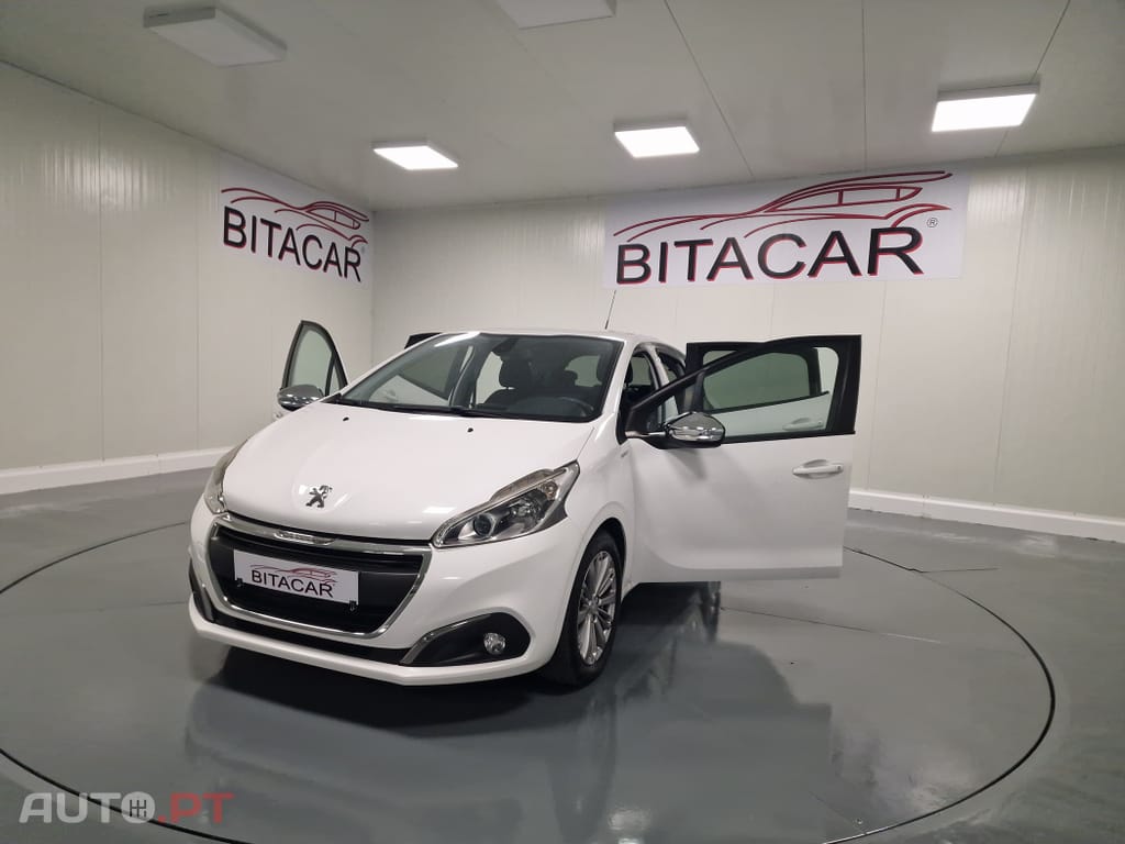Peugeot 208 1.6 BlueHDi Style