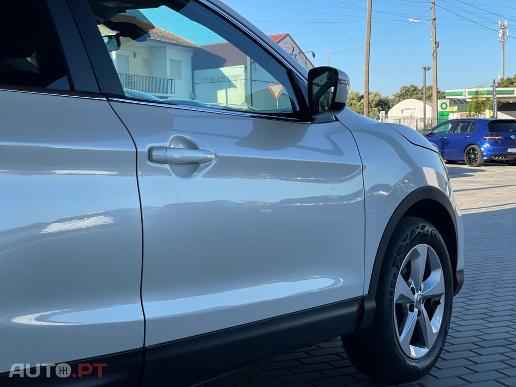 Nissan Qashqai 1.5 dCi N-Connecta