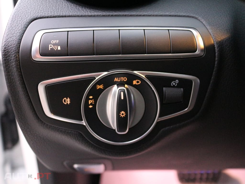 Mercedes-Benz C 300 de AMG Line