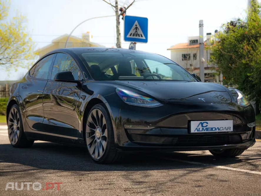 Tesla Model 3 Long Range AWD Dual Motor Performance