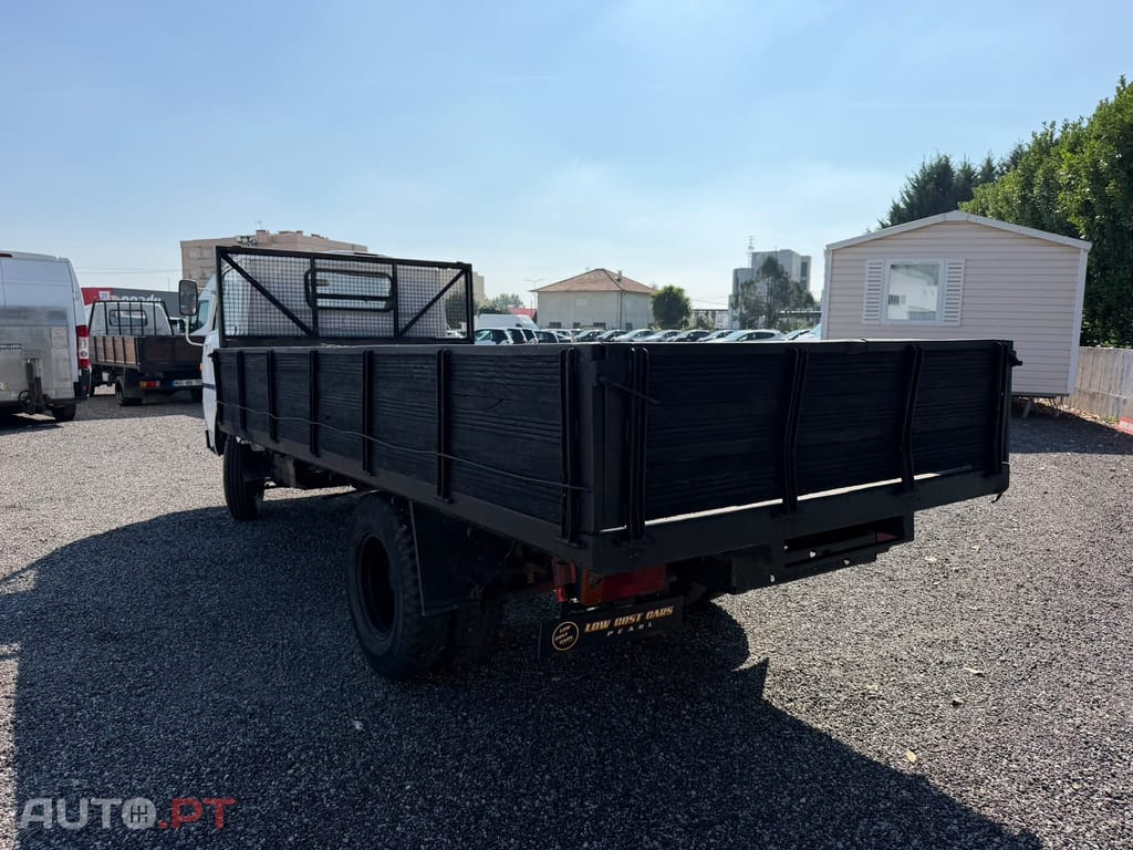 Mitsubishi Canter FE 110