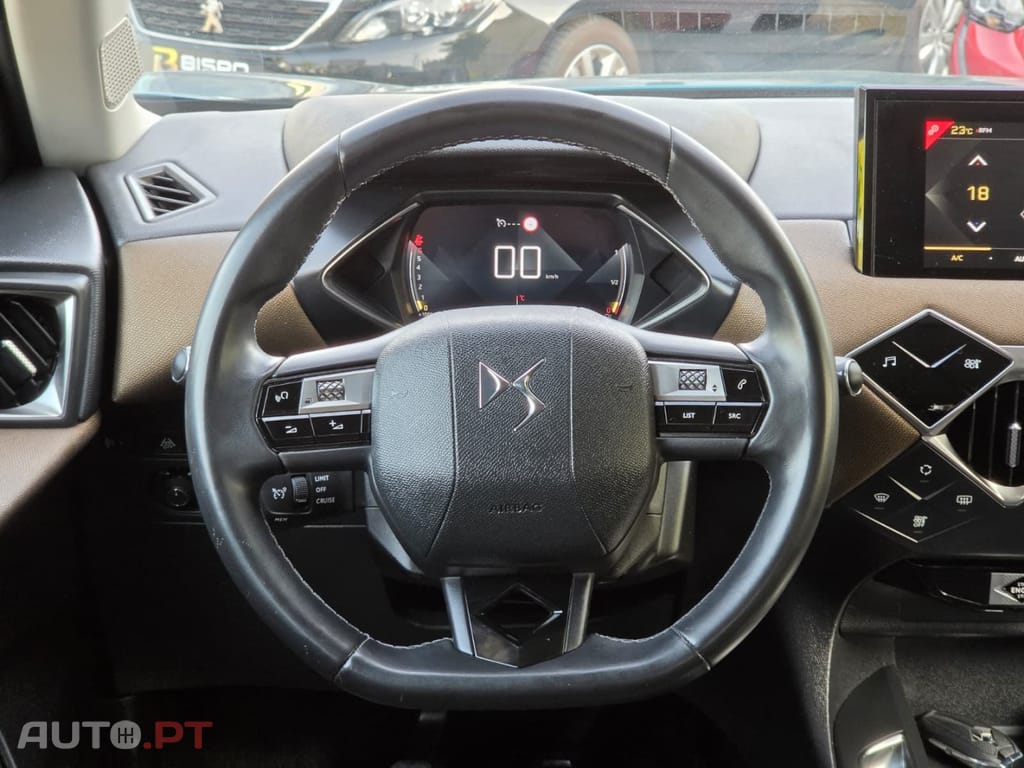 DS DS3 Crossback PureTech 100 SO CHIC