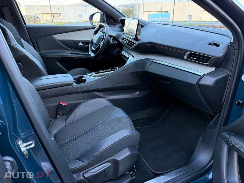 Peugeot 3008 1.2 Hybrid GT e-DCS6