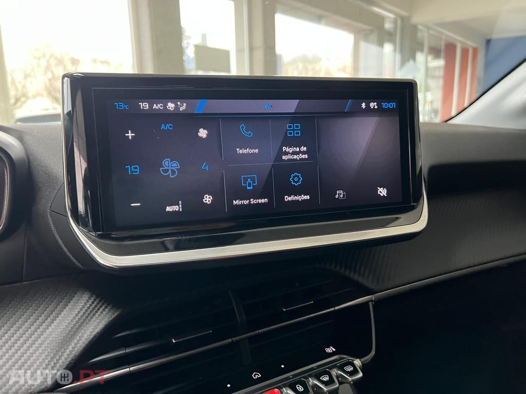 Peugeot 208 1.2 Hybrid Allure e-DCS6