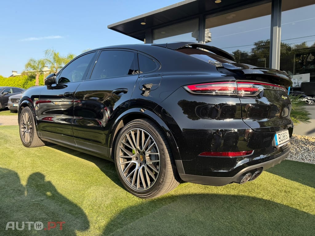 Porsche Cayenne E-Hybrid Tiptronic S