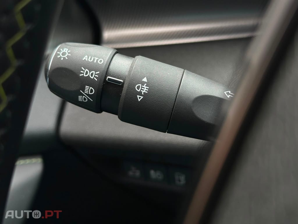 Peugeot 408 1.6 Hybrid GT e-EAT8