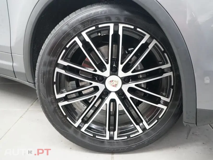 Porsche Cayenne Tiptronic