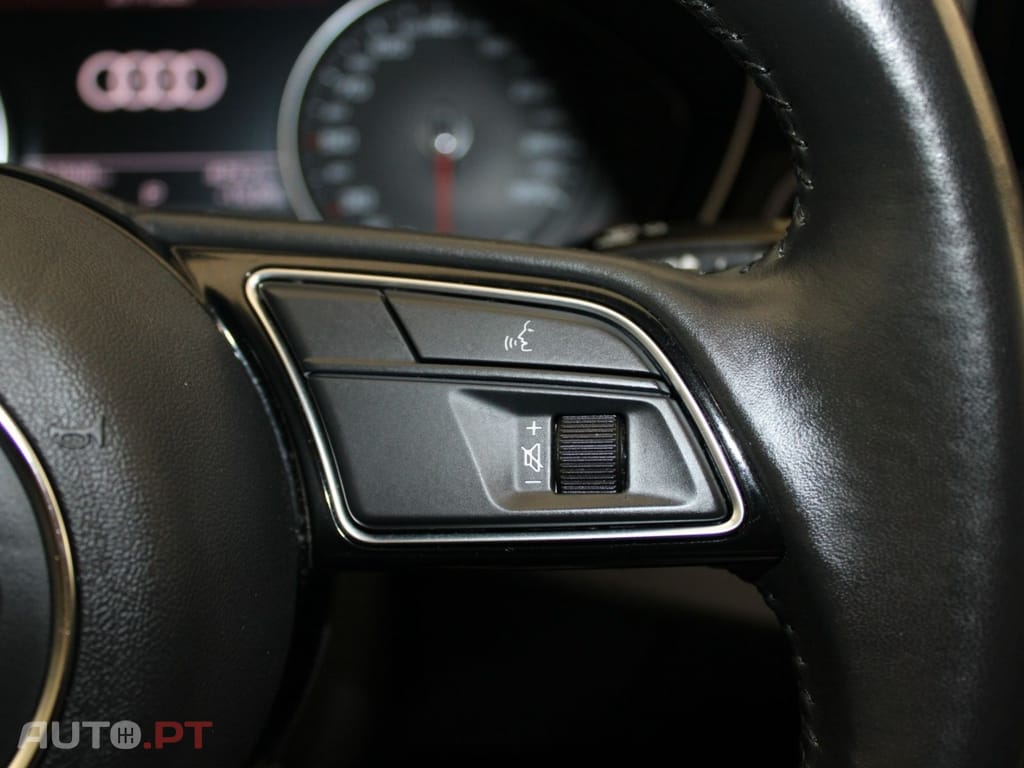 Audi A4 Avant 35 TDI STRONIC I.V.A DEDUTÍVEL