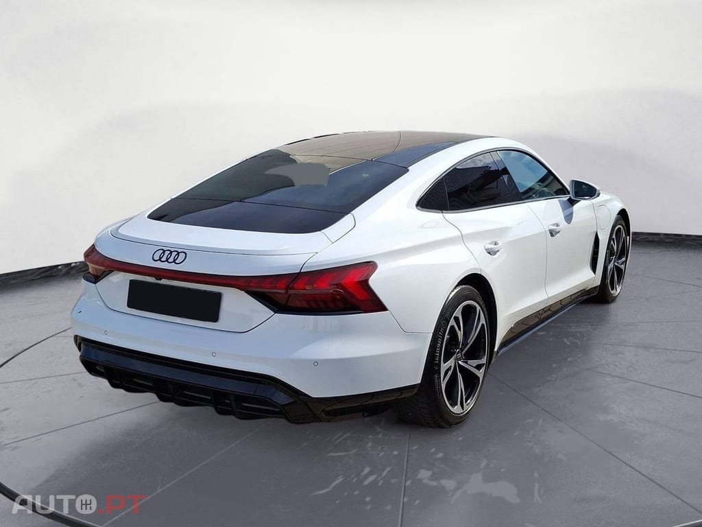 Audi E-Tron GT quattro