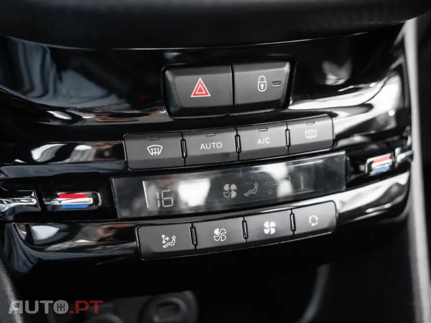 Peugeot 2008 1.2 VTi Allure