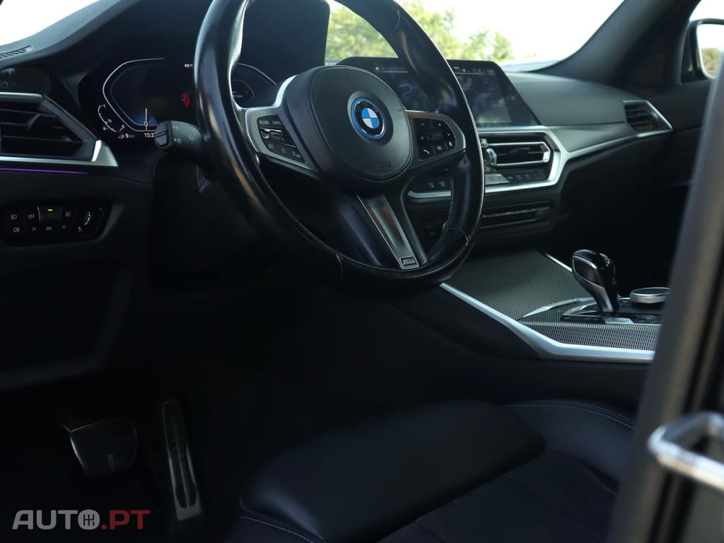BMW 320 e Pack M Auto
