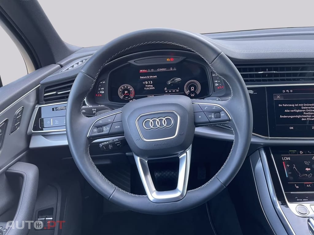 Audi Q7 55 TFSIe quattro S-LINE 