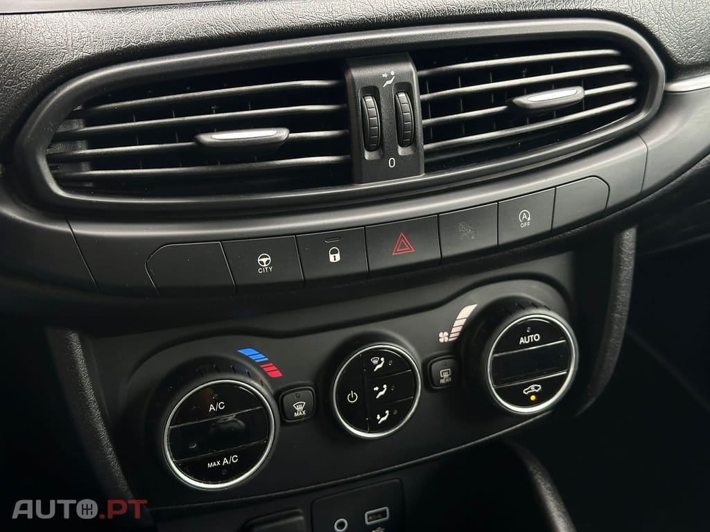 Fiat Tipo 1.3 M-Jet Lounge