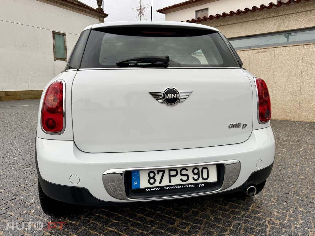 MINI Countryman One D