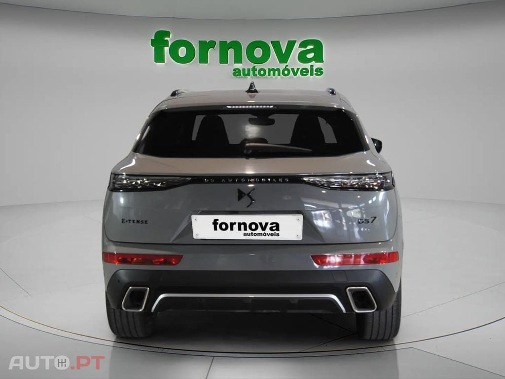 DS DS7 E-Tense Performance Line