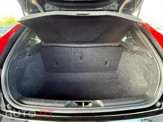 Volvo V40 2.0 D2 Momentum