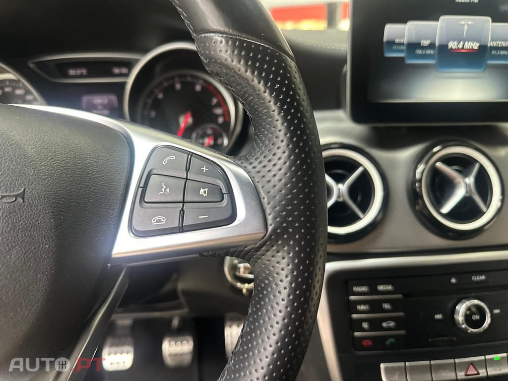 Mercedes-Benz A 180 Dynamic Edition