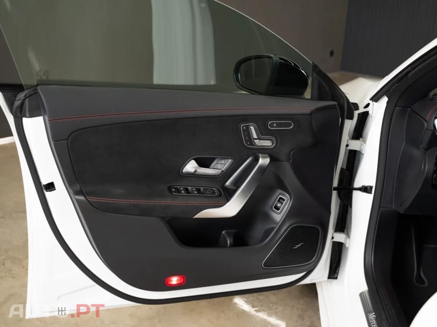 Mercedes-Benz CLA 250 e Shooting Brake AMG Line