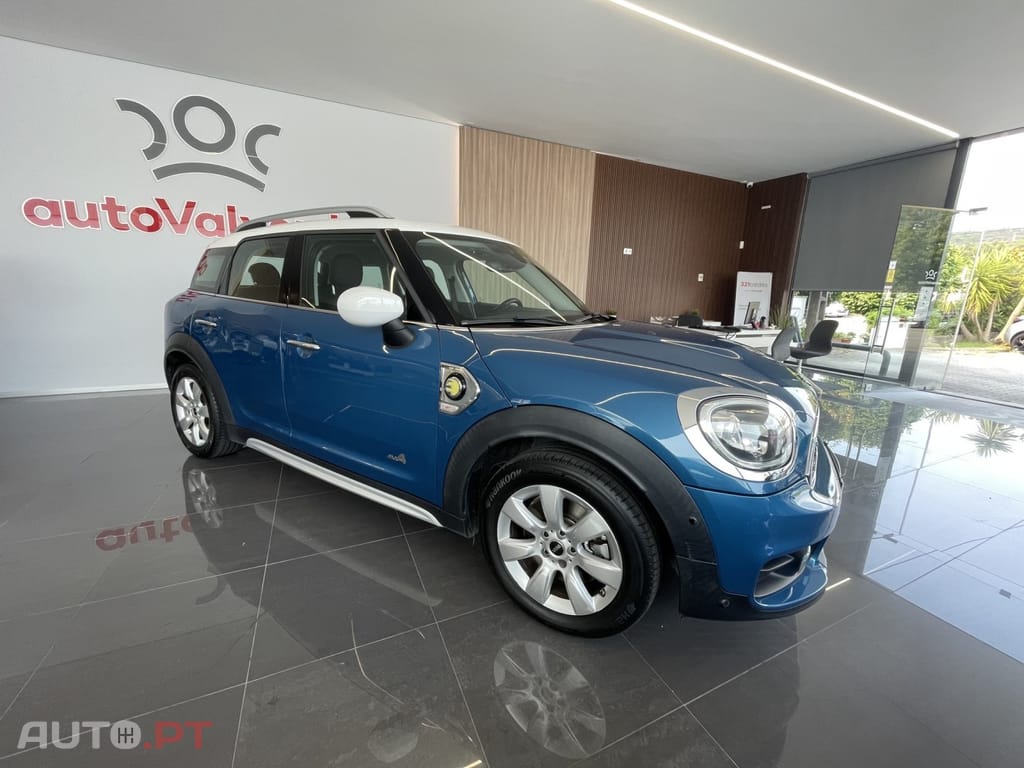 MINI Countryman Cooper SE ALL4 Auto — fotografia 4