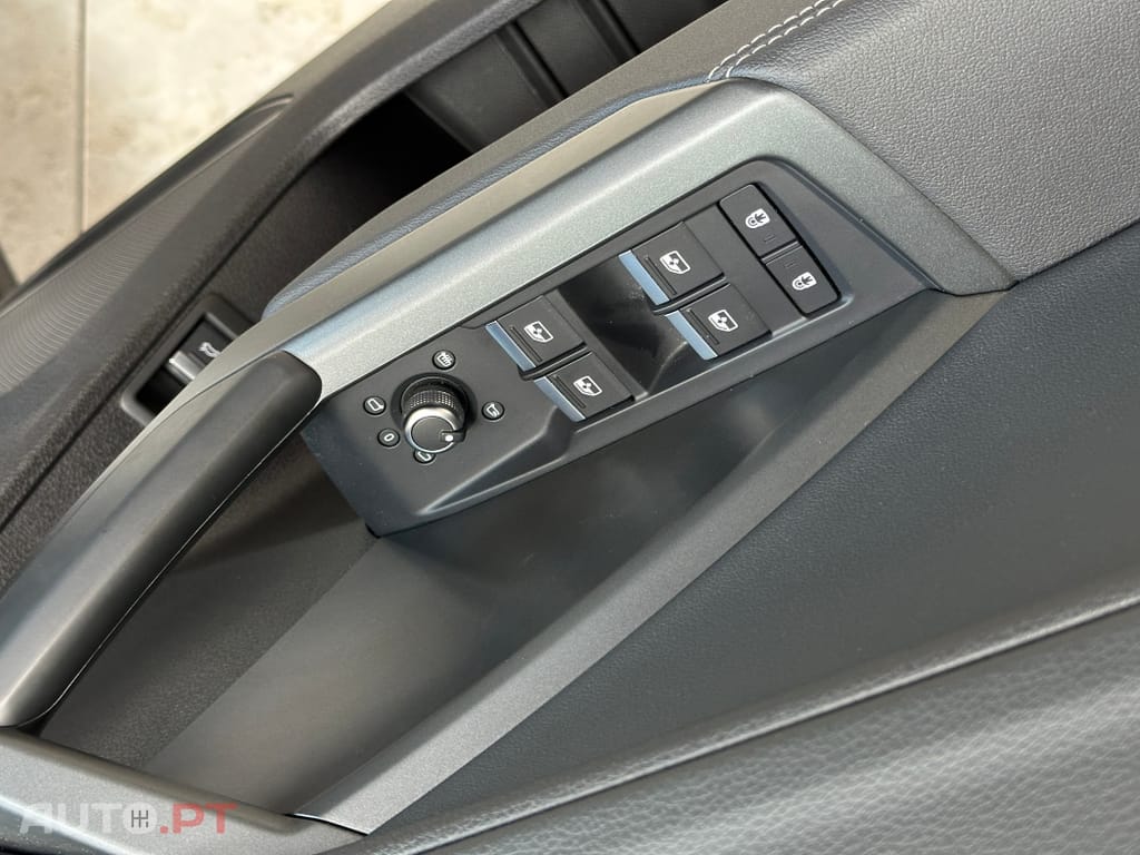 Audi Q3 45 TFSIe S line S tronic