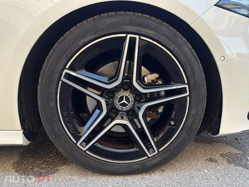 Mercedes-Benz A 200 7G-DCT AMG Line