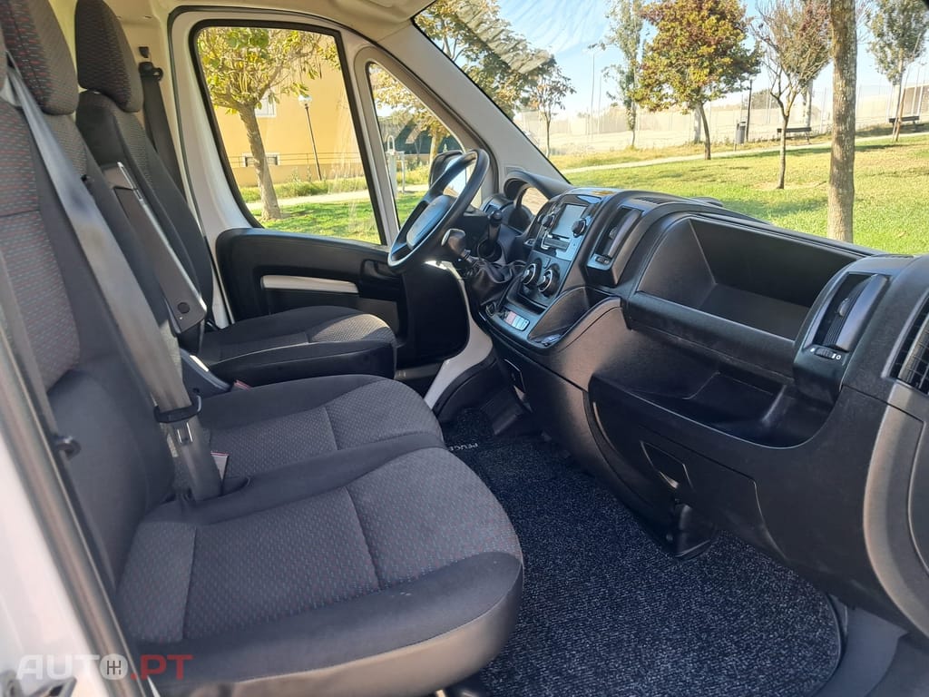 Peugeot Boxer 2.2 BlueHDi 435 L4H2 Premium