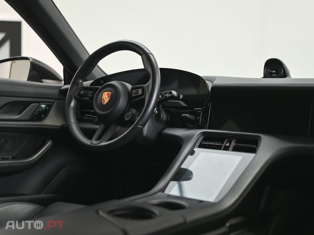 Porsche Taycan 4S