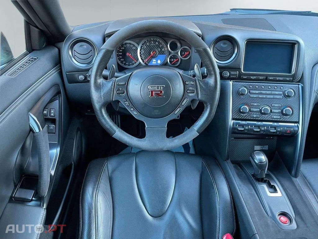 Nissan GT-R Black Edition