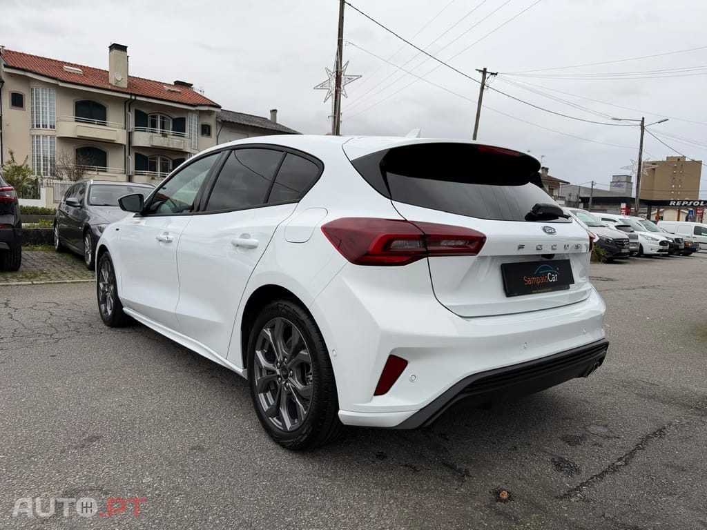 Ford Focus 1.0 EcoBoost MHEV ST-Line