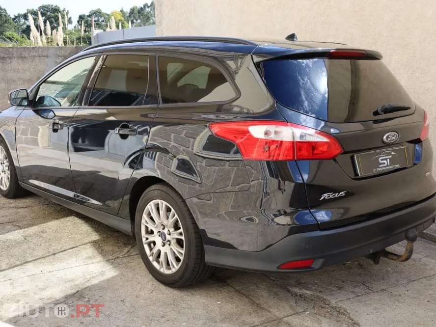 Ford Focus 1.0 EcoBoost S&S Champions Edition