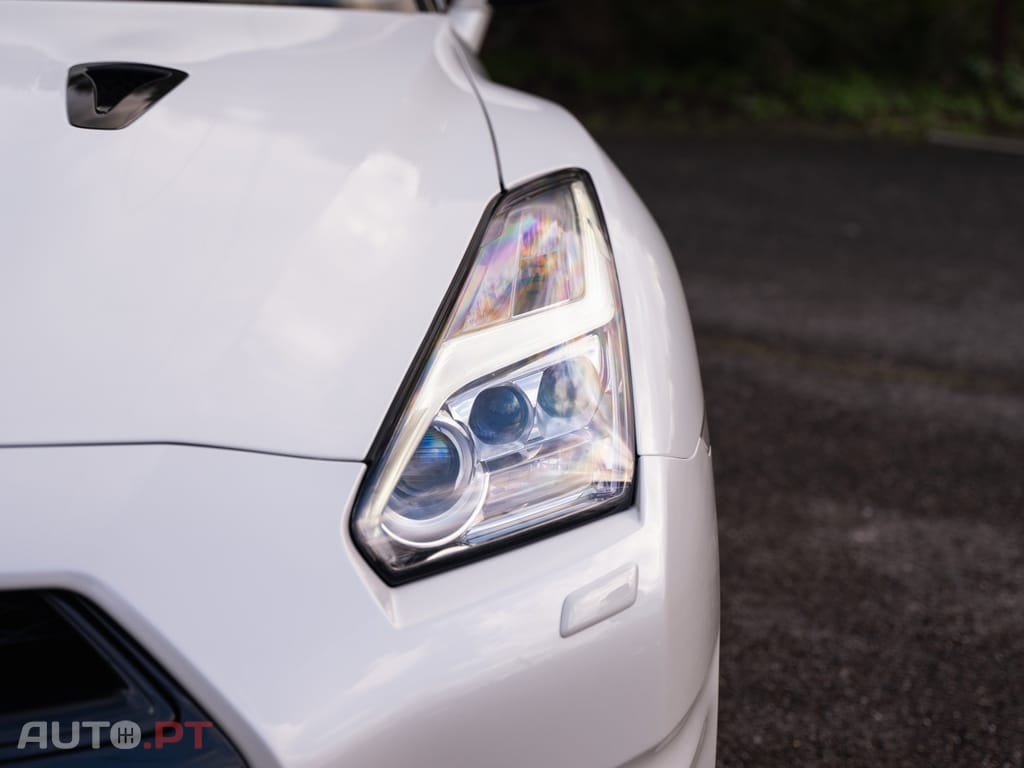 Nissan GT-R 3.8 V6 Black Edition