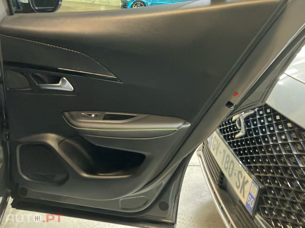 Peugeot E-2008 50 kWh GT