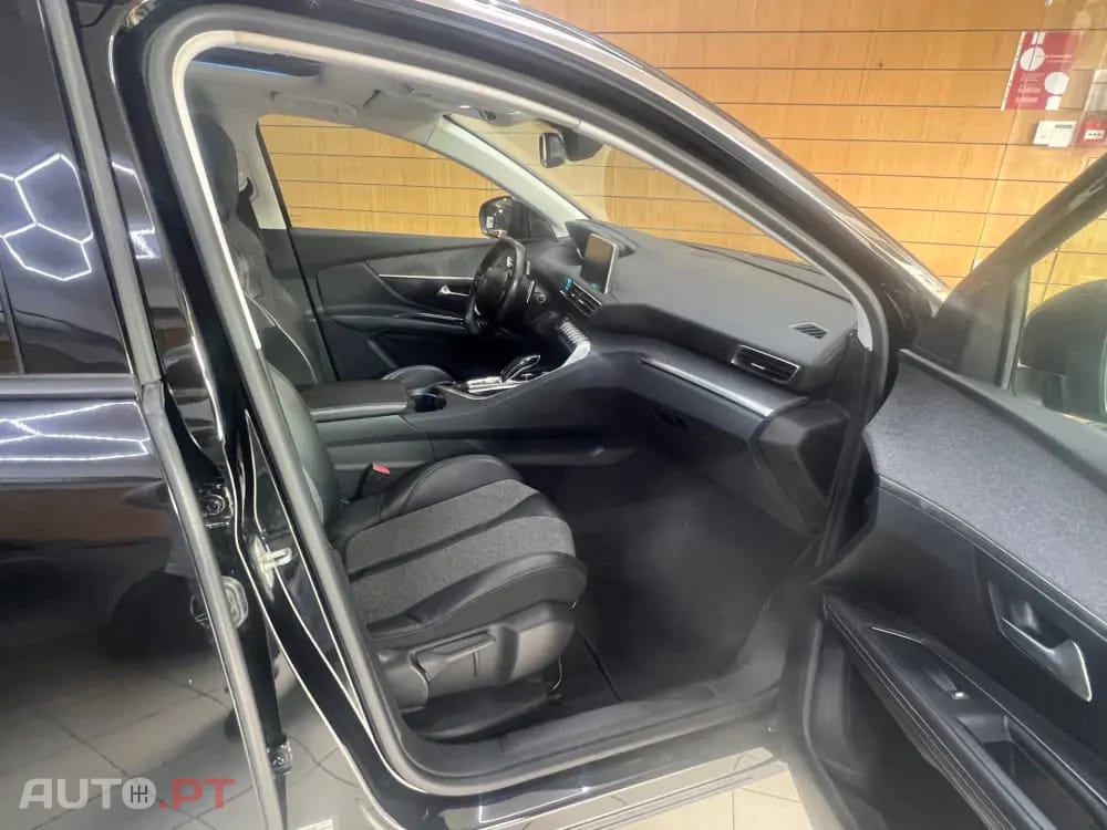 Peugeot 3008 1.5 BlueHDi GT Line J19 EAT8