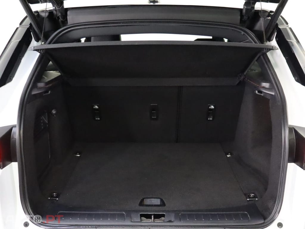 Land Rover Evoque  2.0 D150 R-Dynamic S