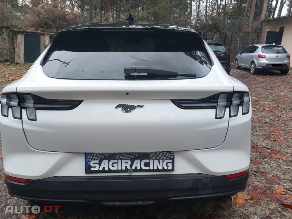 Ford Mustang Mach-E Standard