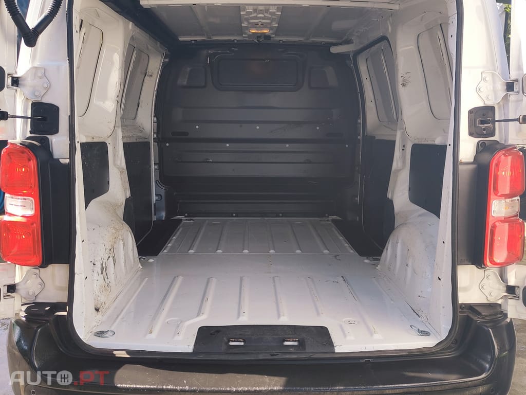 Peugeot Expert L2H1 Premium