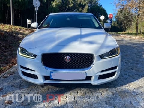 Jaguar XE R