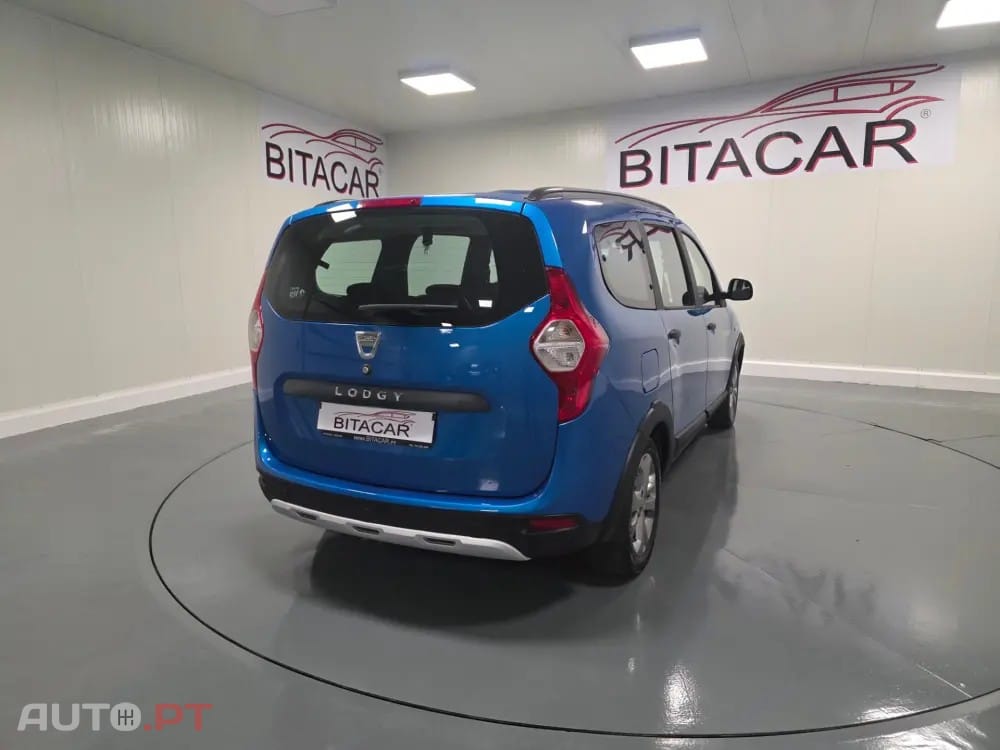 Dacia Lodgy 1.5 dCi Stepway 7L