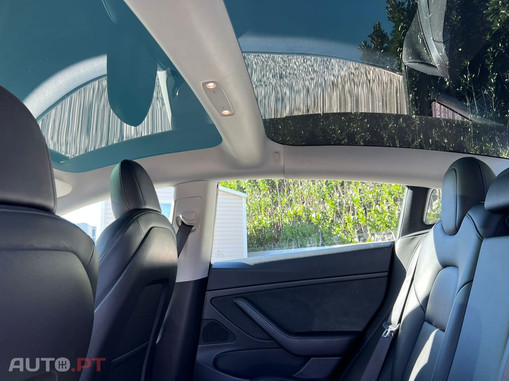 Tesla Model 3 Long-Range Dual Motor AWD