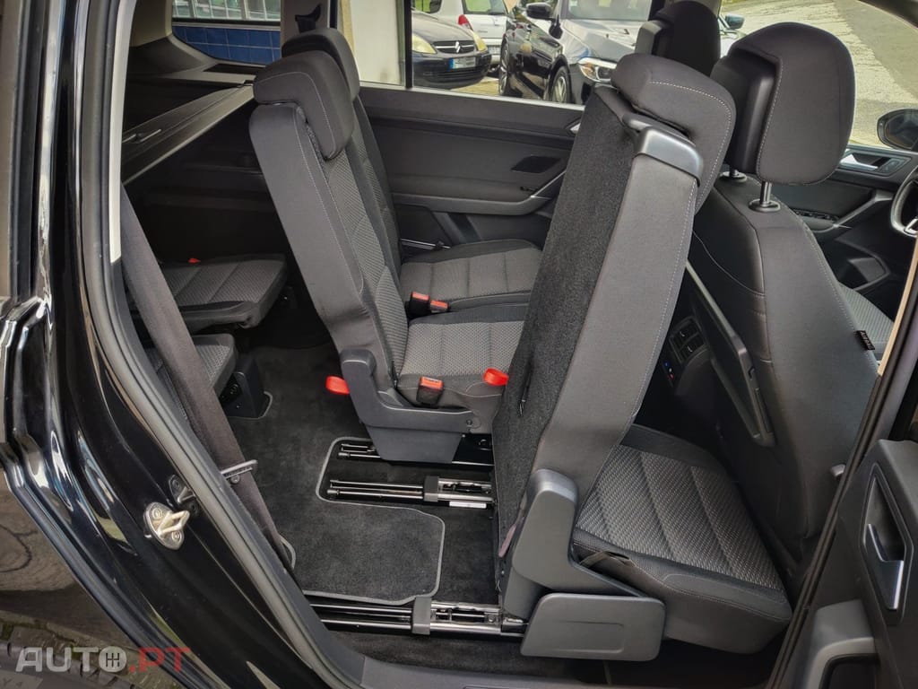 Volkswagen Touran 1.6 TDI Confortline DSG