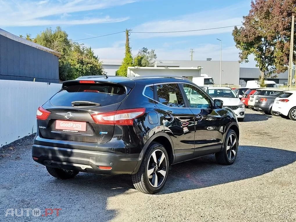 Nissan Qashqai 1.5 dCi N-Connecta RS+PS