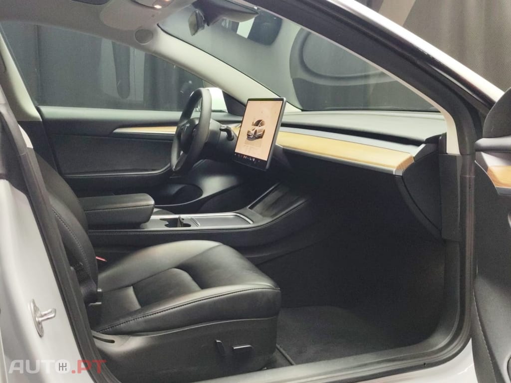 Tesla Model 3 Performance Tração Integral