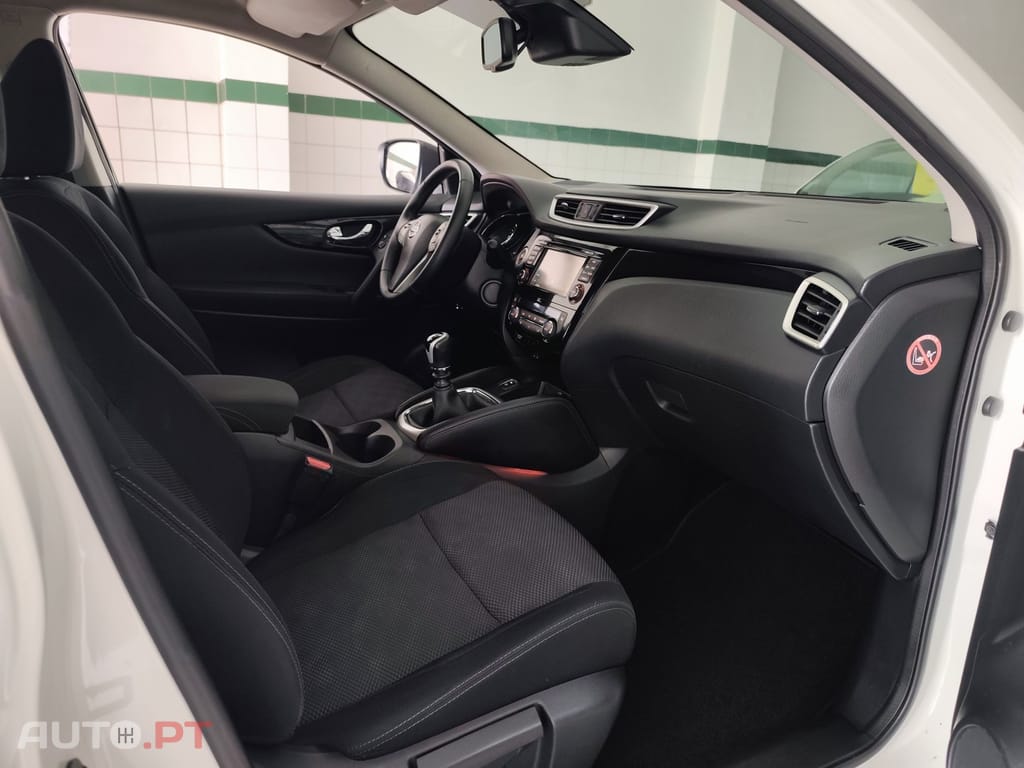 Nissan Qashqai 1.5 dCi N-Connecta 18