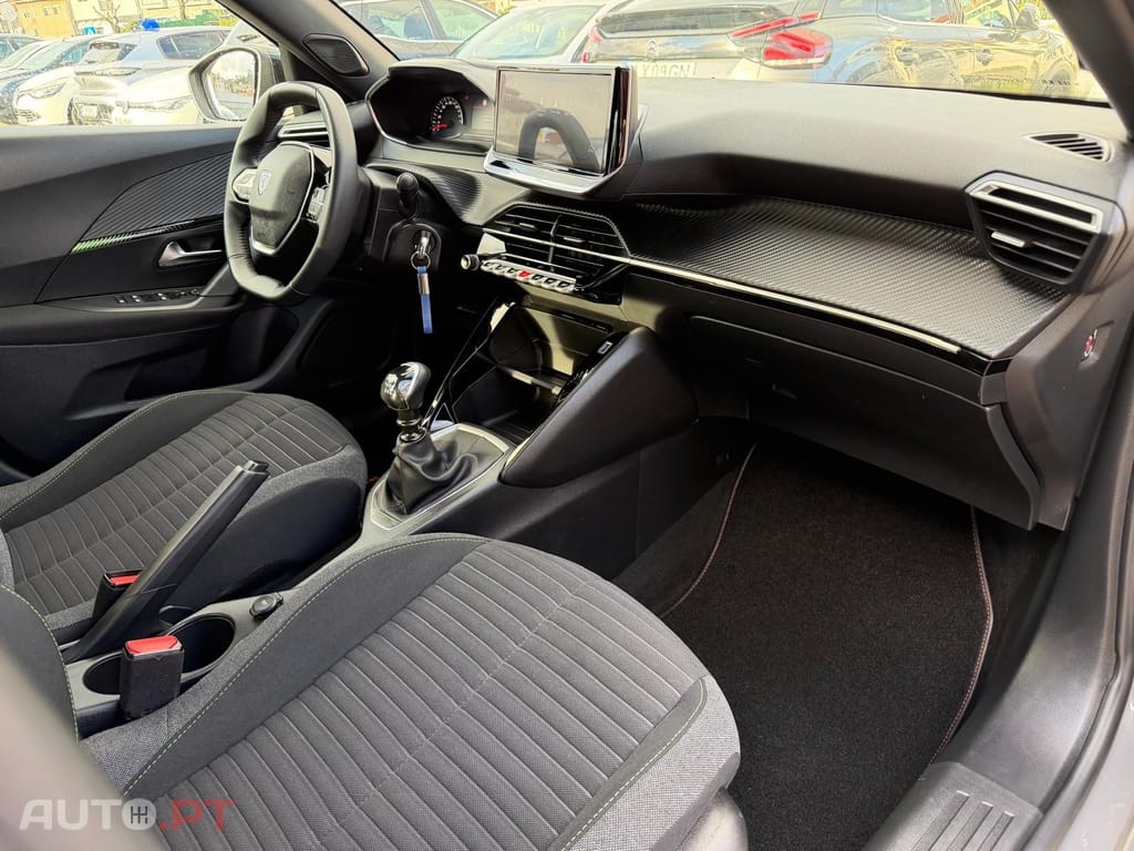 Peugeot 2008 1.2 PureTech Style