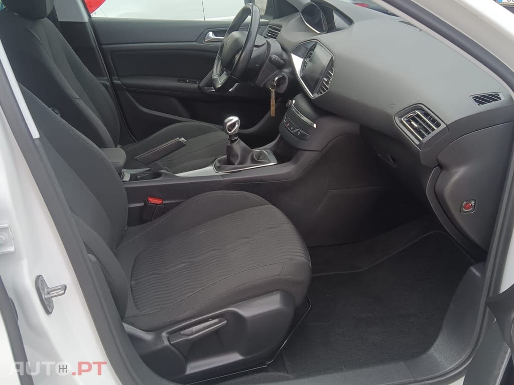 Peugeot 308 1.6 BlueHDi Active
